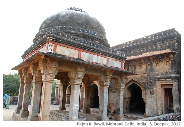 Rajon ki Baoli, Mehrauli archeological park, Delhi, India - S. Deepak, 2012