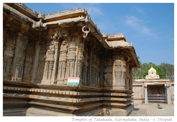 Talakadu temples hidden under the sand, Karnataka, India - images by S. Deepak