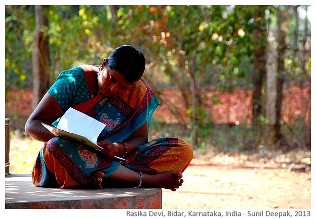Women community workers, Bidar, Karnatka, India - images by Sunil Deepak, 2013