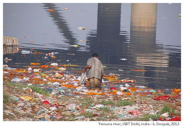 Yamuna river, ISBT Delhi, India - S. Deepak, 2012