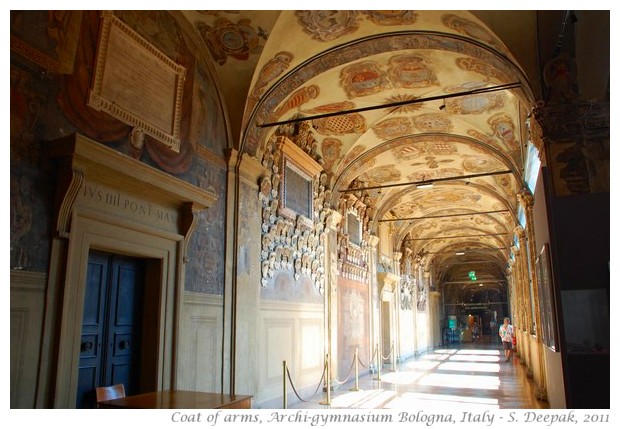 Coat of arms, Archiginnasio of Bologna, Italy - S. Deepak, 2011