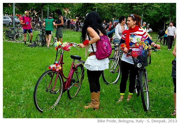 Bike pride parade, Bologna Italy - images by Sunil Deepak, 2013