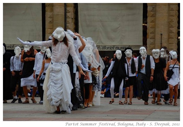 Black tears & white masks, Partot parade, Bologna - S. Deepak, 2011