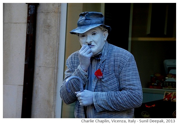 Human live statues - Charlie Chaplin, Vicenza, Italy - images by Sunil Deepak