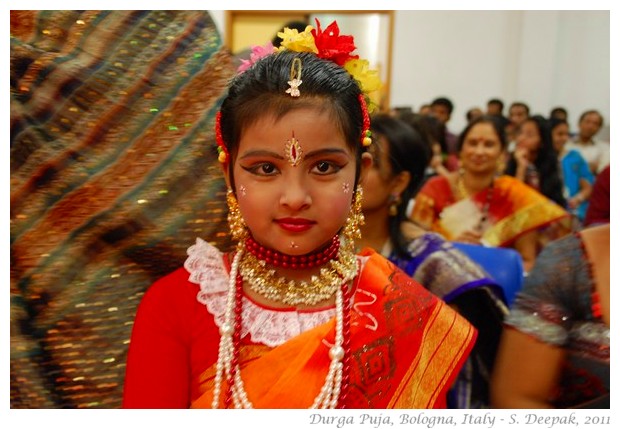 Children at Durga Puja, Bologna - S. Deepak, 2011