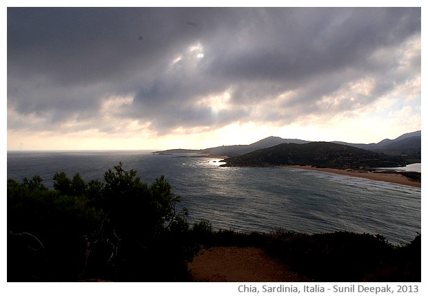 lighthouse, Chia, Sardegna, Italy - images by Sunil Deepak, 2014