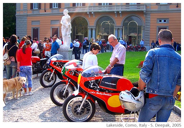 Como lakeside and vintage motorbikes - images by Sunil Deepak, 2005