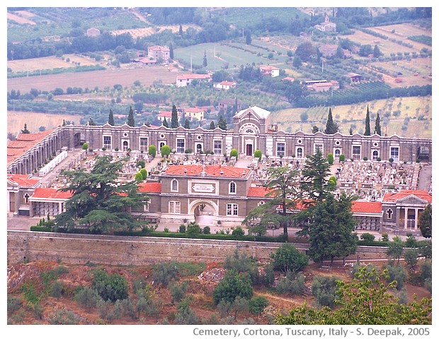 Cortona, Tuscany, Italy - images by Sunil Deepak, 2005