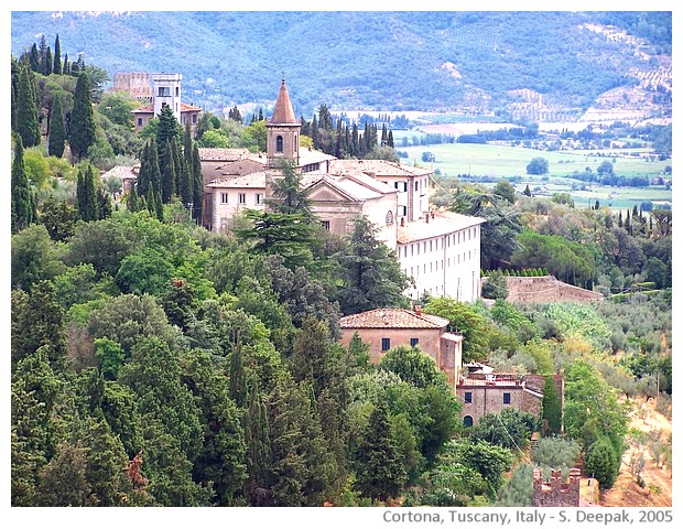 Cortona, Tuscany, Italy - images by Sunil Deepak, 2005