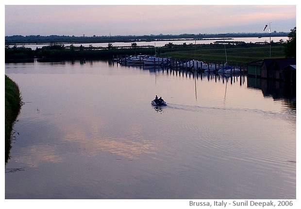 Evening on seaside, Brussa, Bibione, Italy - images by Sunil Deepak, 2006