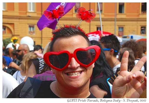 Pink hearts eyeglasses, GLBT Pride Bologna - S. Deepak, 2012