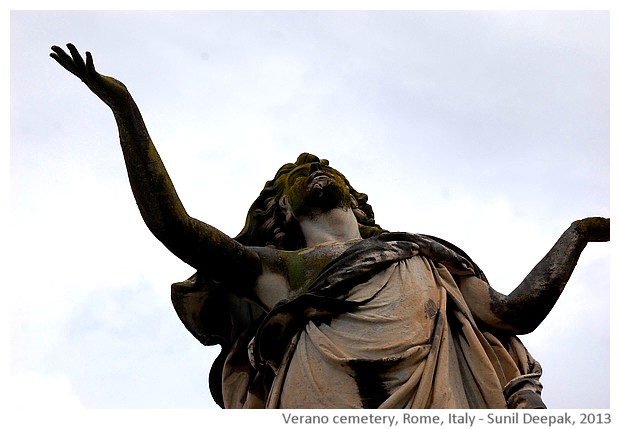 Sculpture, Verano cemetery, Rome, Italy - images by Sunil Deepak, 2013