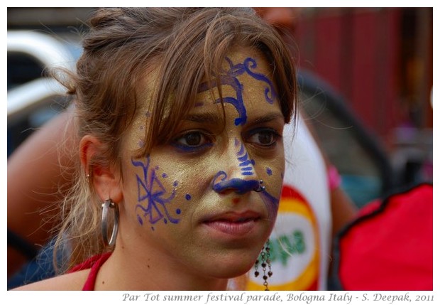 People with gold makeup- partot parade Bologna 2011 - images by S. Deepak