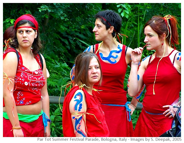 Par Tot summer festival parade, Bologna, Italy - images by Sunil Deepak, 2005