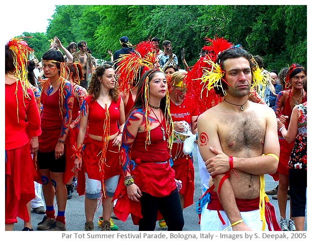 Par Tot summer festival parade, Bologna, Italy - images by Sunil Deepak, 2005