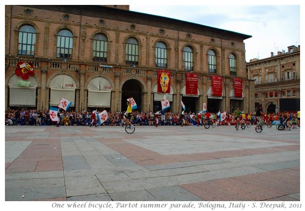 One wheel cycle dance, Bologna - S. Deepak, 2011