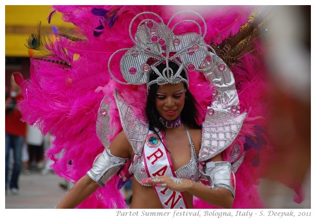 Samba dancer at Partot parade, Bologna 2011 - images by S. Deepak