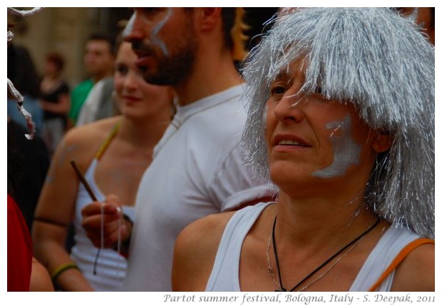 People in silver costumes - Partot Bologna, 2011 - images by S. Deepak