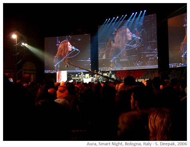 SMART night, Bologna, Italy - images by Sunil Deepak, 2006