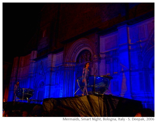 SMART night, Bologna, Italy - images by Sunil Deepak, 2006