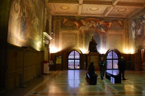 Unità di Italia nel palazzo comunale di Bologna