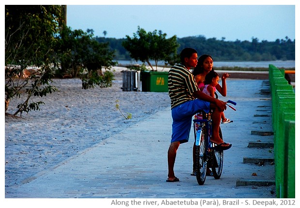 Evening on the river, Abaetetuba, Parà, Brazil - images by Sunil Deepak, 2012