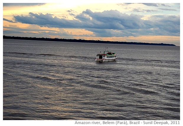 Boats & clouds, Amazon river,Belem, Parà, Brazil - images by Sunil Deepak, 2011