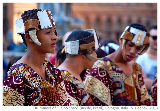 Brazilian group Pè no chao in Bologna, Italy - S. Deepak, 2013