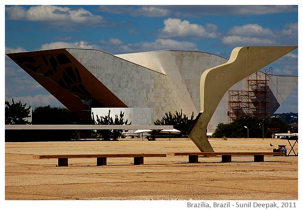 Brazilia, Brazil - images by Sunil Deepak, 2011