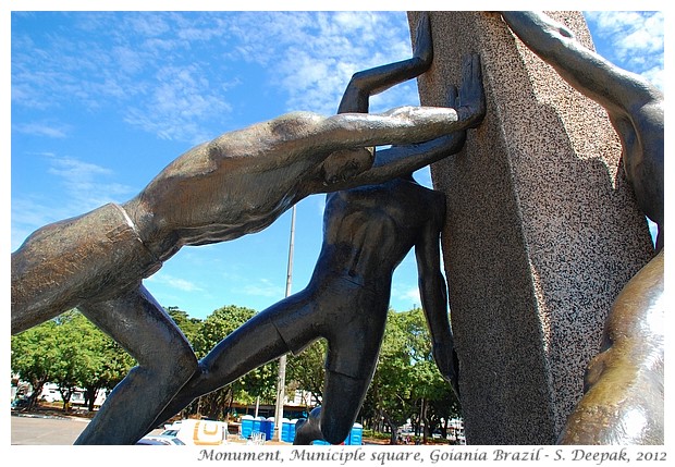 Statues in Goiania, Brazil - S. Deepak, 2012