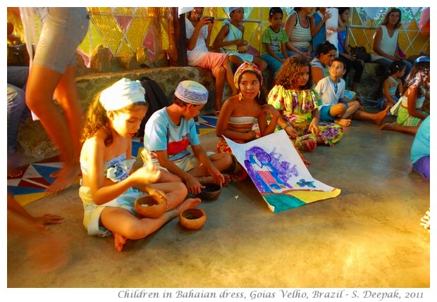 Goias Velho, school children in Bahia dress - images by S. Deepak