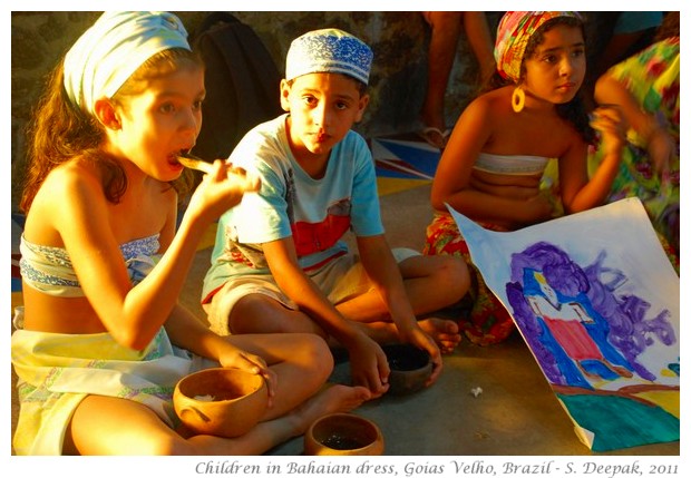 Goias Velho, school children in Bahia dress - images by S. Deepak