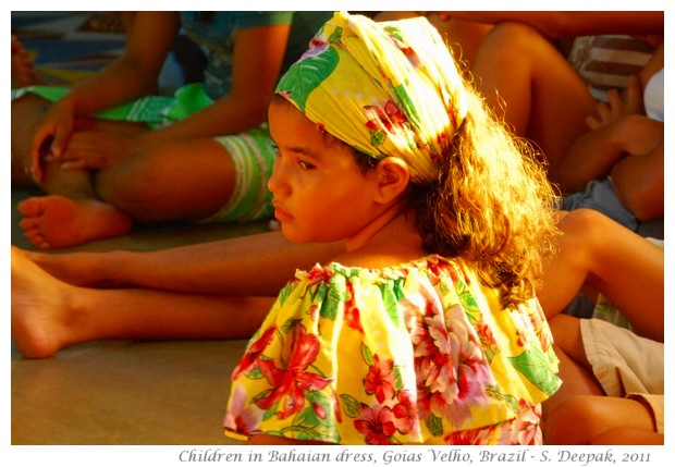 Goias Velho, school children in Bahia dress - images by S. Deepak