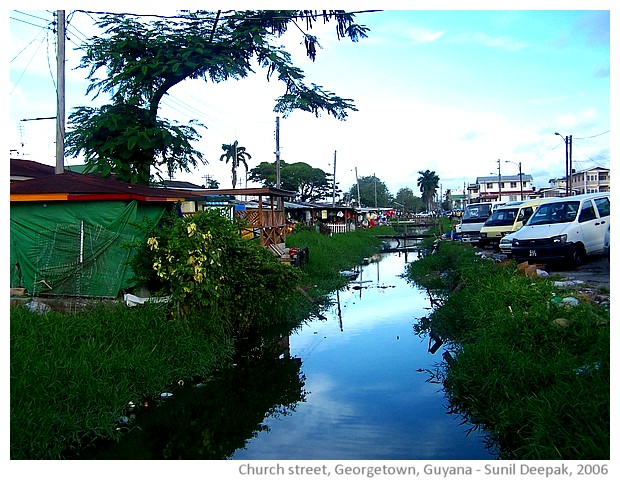Network of canals in Guyana - images by Sunil Deepak, 2006