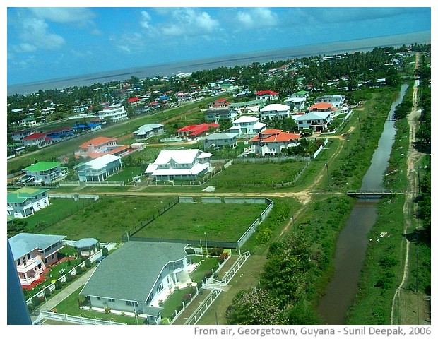 Network of canals in Guyana - images by Sunil Deepak, 2006