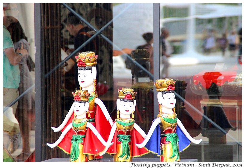 Wooden puppets, Vietnam - Images by Sunil Deepak