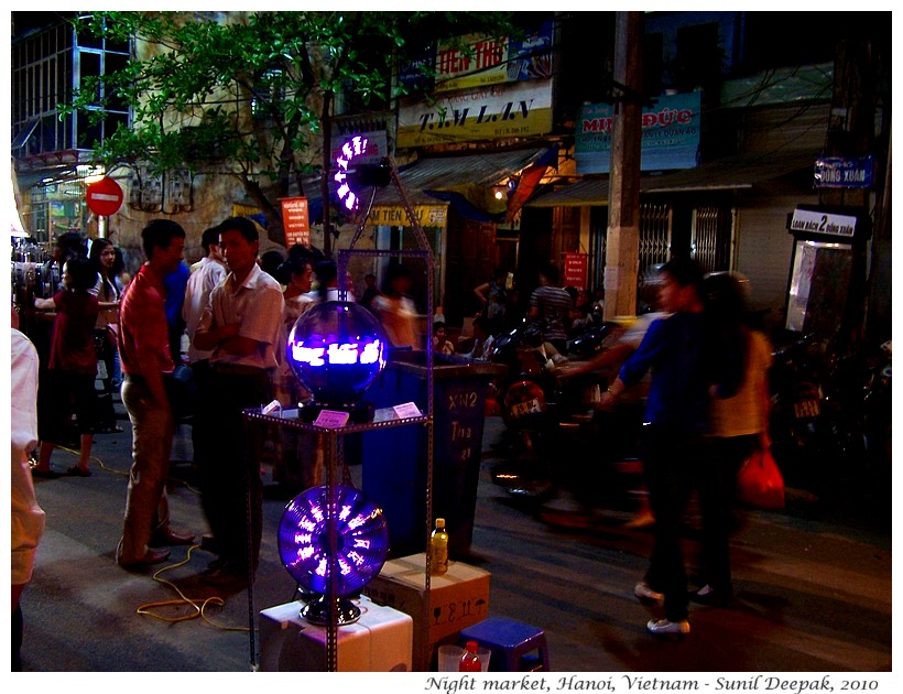 Night markets, Hanoi, Vietnam - Images by Sunil Deepak