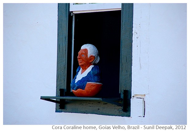 Art & Sculptures about books - Cora Coraline, Goias Velho, Brazil - Image by S. Deepak