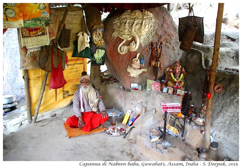 La capanna di Nabeen baba, Assam India - Images by Sunil Deepak