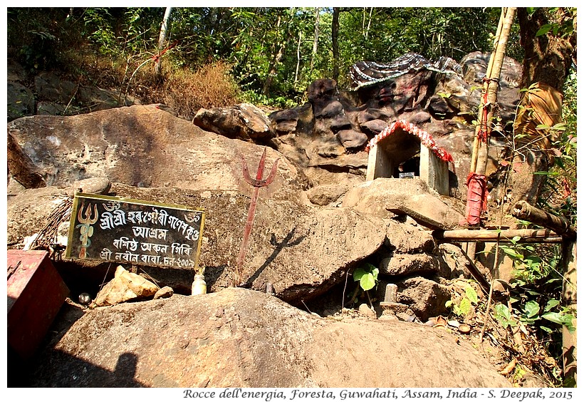 La roccia dell'energia, Assam India - Images by Sunil Deepak