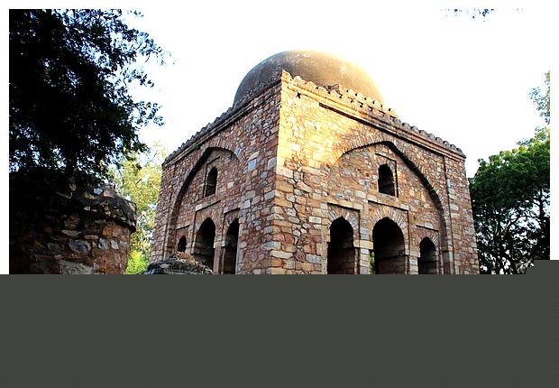 History & monuments of Delhi around Hauz Khas, India - Images by Sunil Deepak, 2014