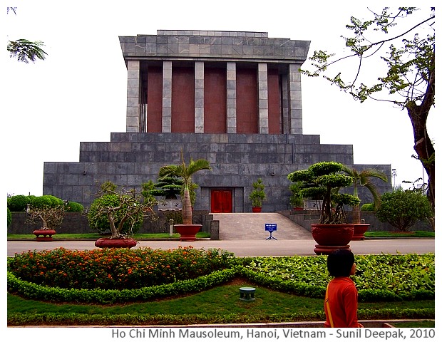 Freedom monuments from Asia, Africa, Americas and Europe - Images by Sunil Deepak, 2014