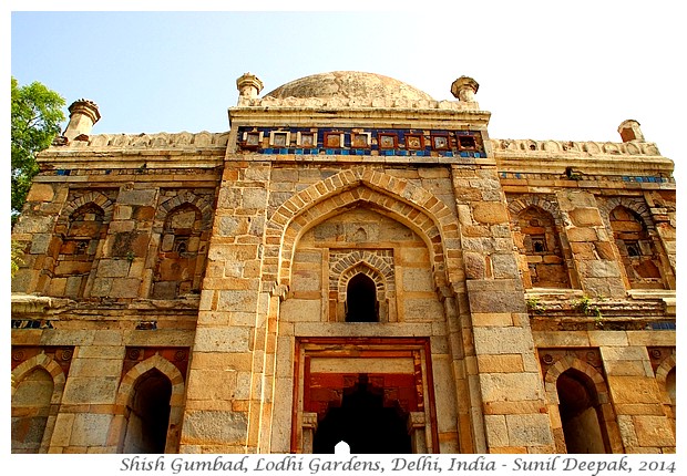 Jorbagh Metro Station walks - Lodhi garden, Safdarjung tomb - Images by Sunil Deepak