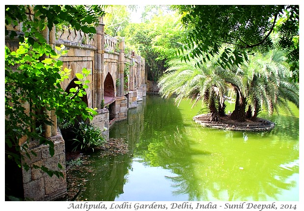 Jorbagh Metro Station walks - Lodhi garden, Safdarjung tomb - Images by Sunil Deepak