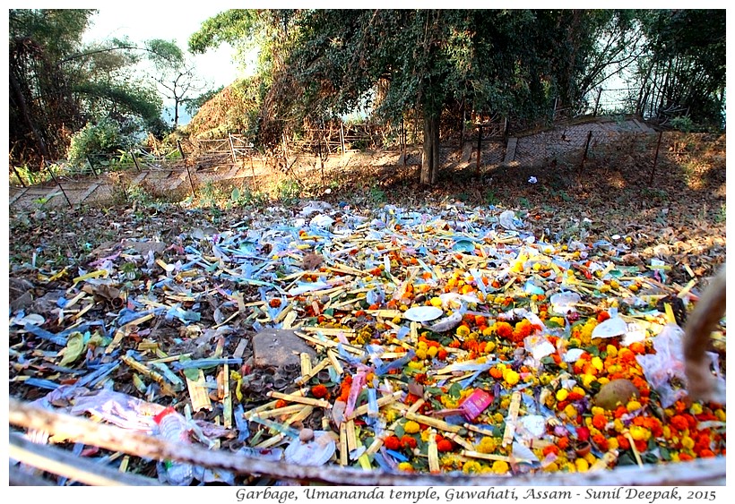 Sachet pollution in India - Images by Sunil Deepak