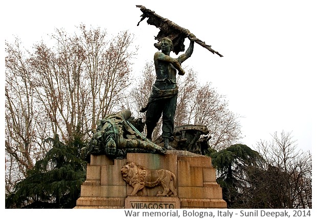 War memorials to remember soldiers - Images by Sunil Deepak, 2014