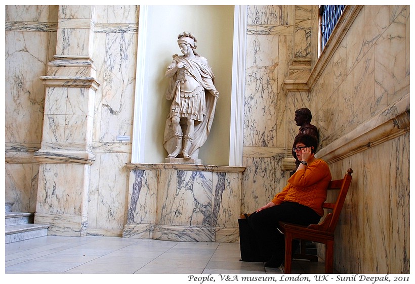 Museum lovers, V&A museum, London, UK - Images by Sunil Deepak