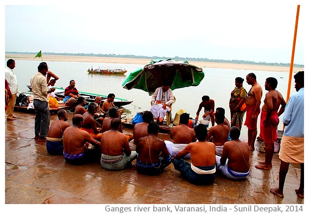 Beach umbrellas, Varanasi, India - images by Sunil Deepak, 2014
