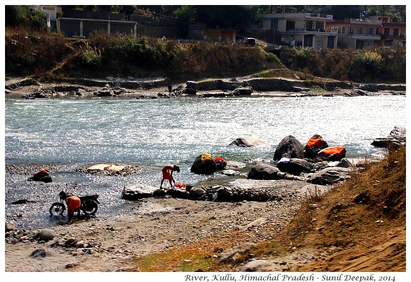 Beas river, Kullu, Himachal Pradesh, India - Images by Sunil Deepak