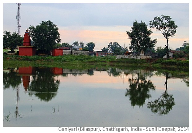 Ponds & temples in Ganiyari, district Bilaspur, Chattisgarh, India - images by Sunil Deepak, 2014